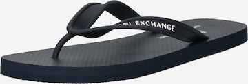 ARMANI EXCHANGE Босоножки через палец в Синий: спереди