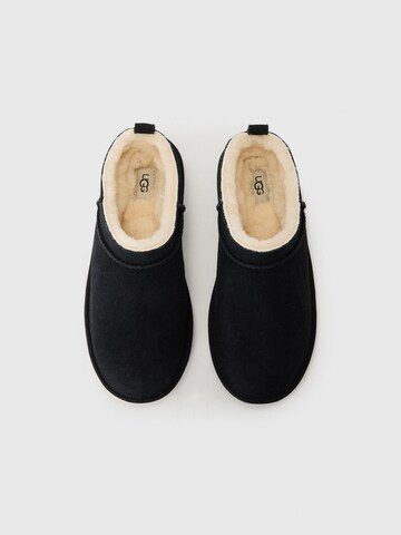UGG Lage schoen 'CLASSIC MICRO' in Zwart