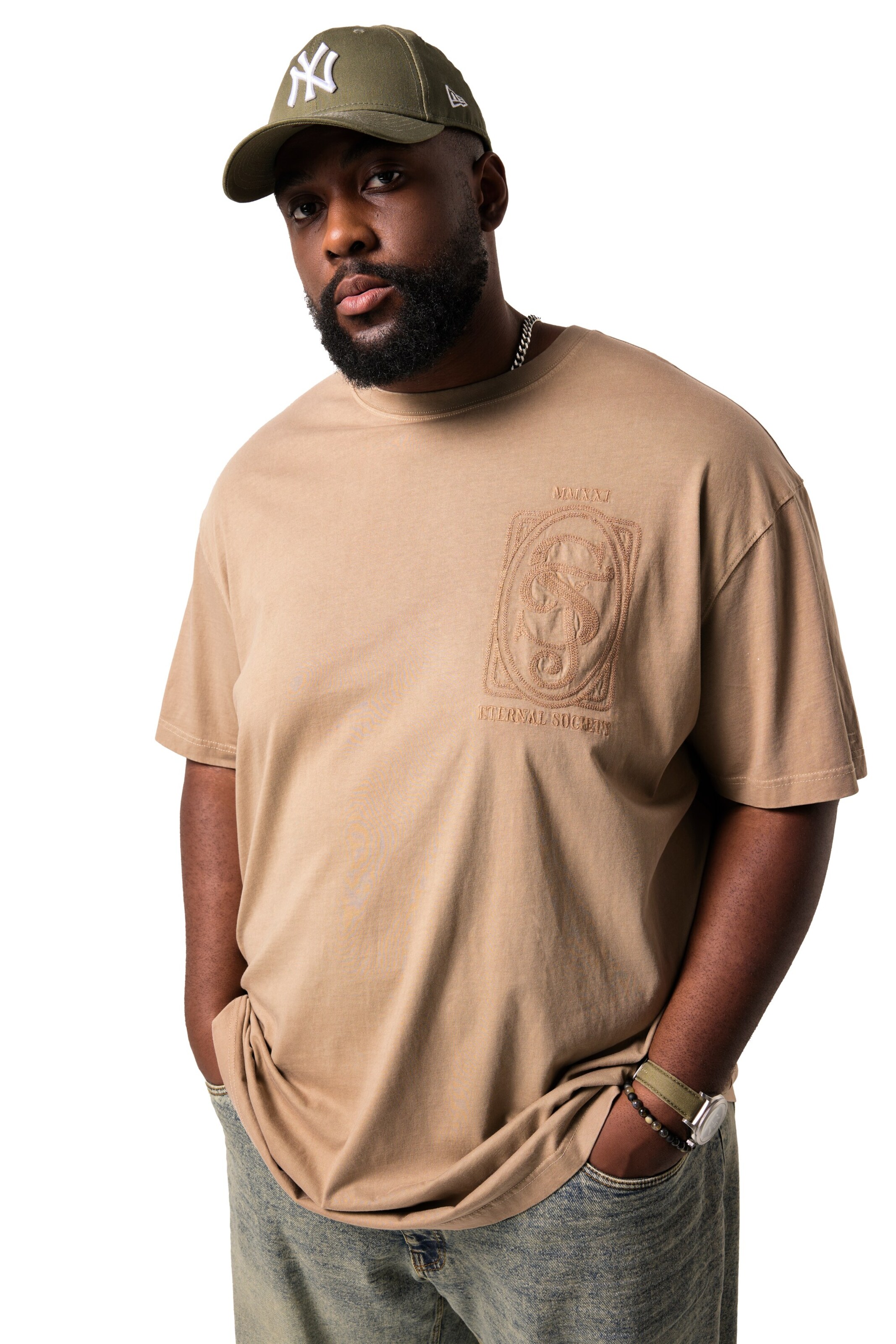 STHUGE Shirt in Bruin: voorkant