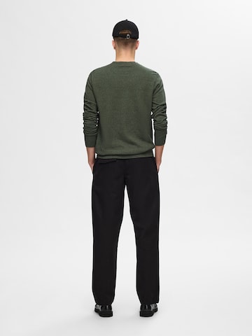 SELECTED - Ajuste regular Jersey 'SLHBERG' en verde