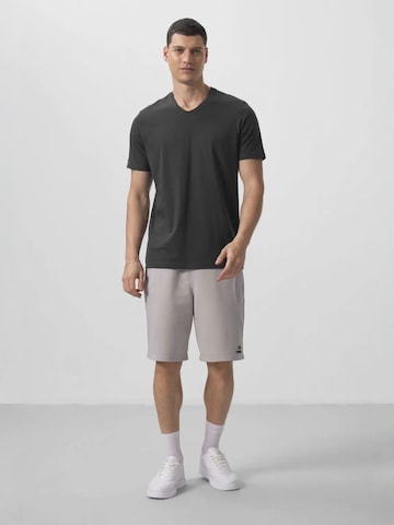 Tommy Life Shirt in Grey