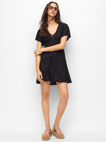 Pull&Bear Kleid in Schwarz