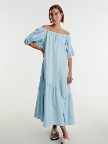 Robe d’été 'Aluna' EDITED en bleu : devant