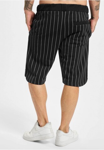 ROCAWEAR Regular Shorts in Schwarz