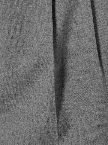 Bershka regular Bukser med lægfolder i grå