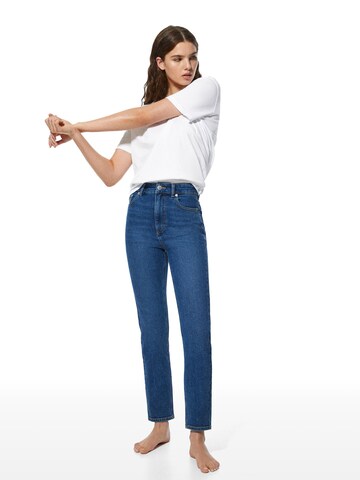 Pull&Bear Regular Jeans in Blauw: voorkant