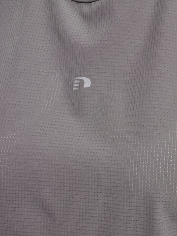 Newline Functioneel shirt in Grijs
