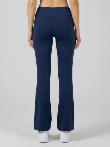 La V Flared Sportbroek 'Noa' in Blauw