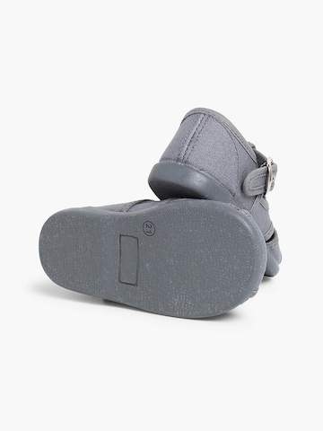Pisamonas First-step shoe in Grey