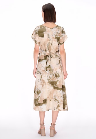 Usha - Vestido en beige