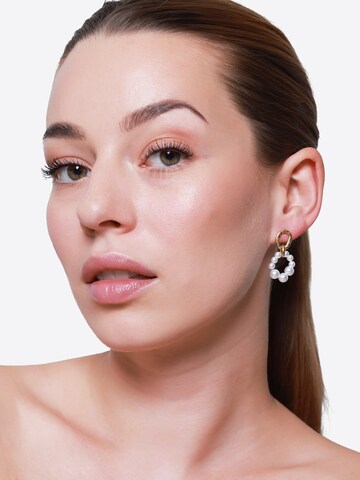 Boucles d'oreilles 'Silus' Heideman en blanc : devant
