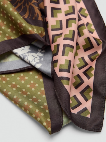 MANGO Šal 'FABIANA' | zelena barva