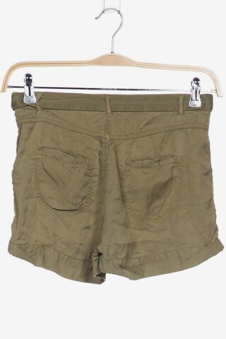 Bershka Shorts in S in Green