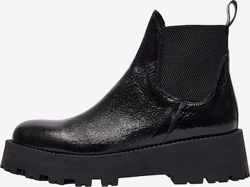 SELECTED FEMME Chelsea Boots 'Cora' in Black: front