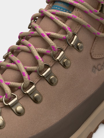 Botine 'NEWTON ALPINE PT™' de la COLUMBIA pe maro