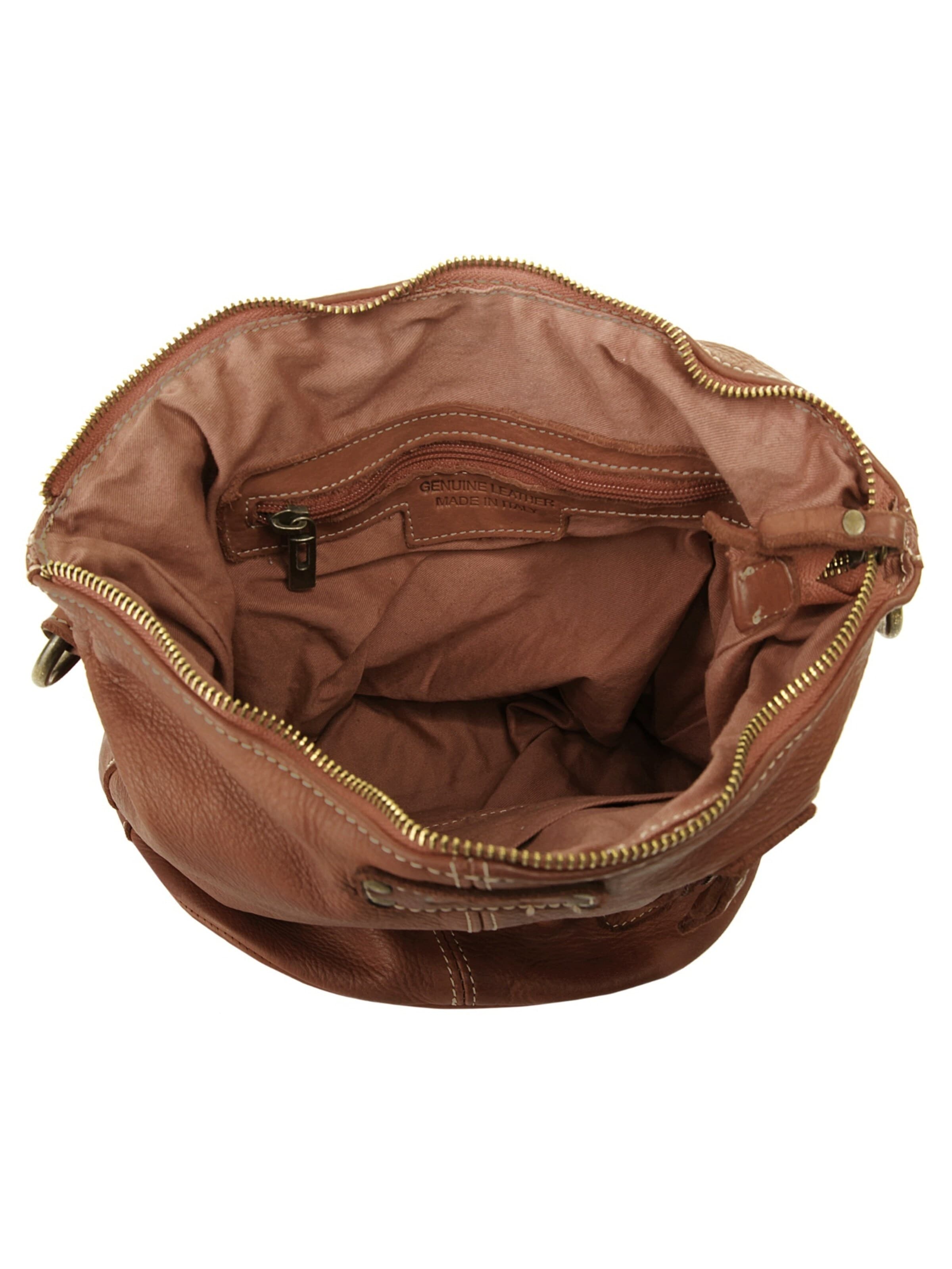 Cluty Crossbody bag in Brown