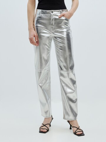 EDITED Regular Trousers 'Oona' in Silver: front