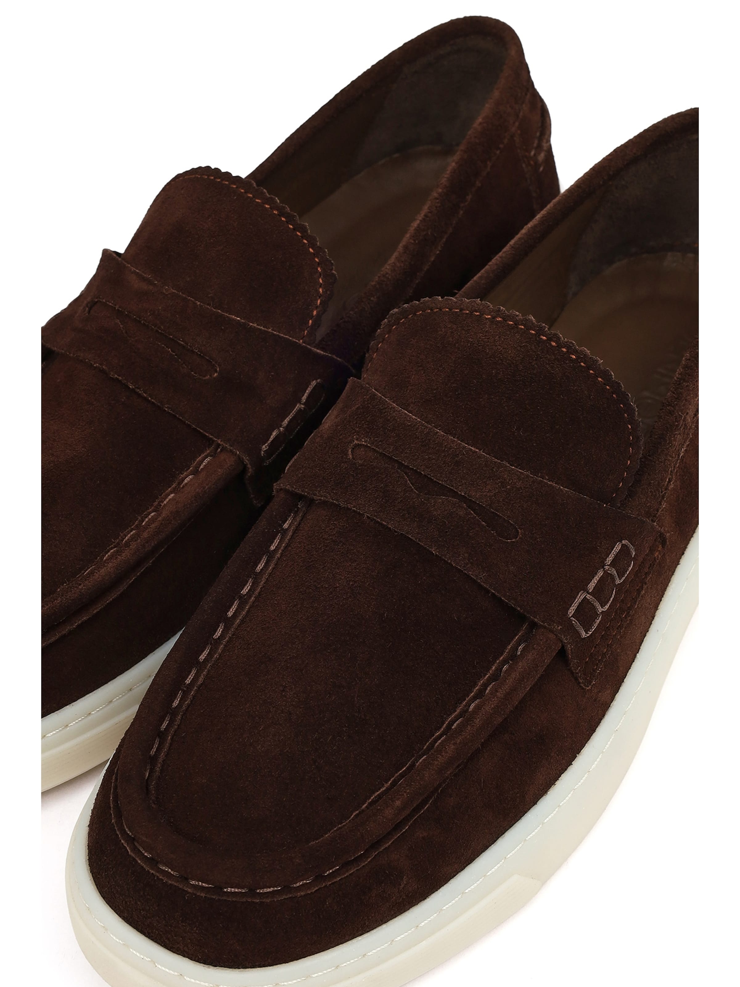 Chaussure basse Derimod en marron