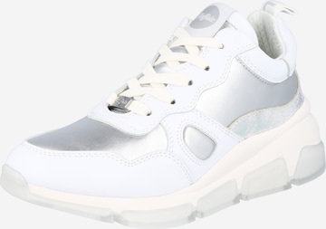 BUFFALO Sneaker 'Batter soft' in Silber: predná strana