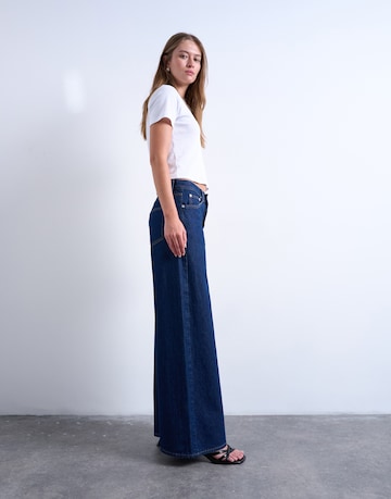 mėlyna TOPSHOP Plačios klešnės Džinsai 'CLARA'