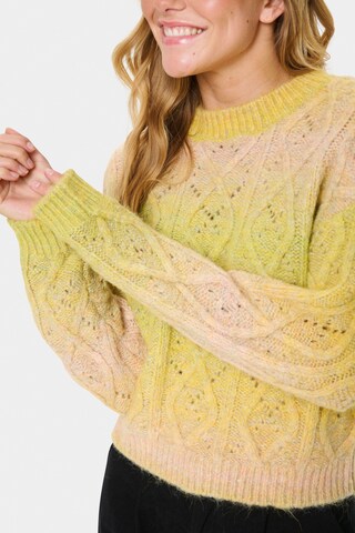SAINT TROPEZ Pullover i gul