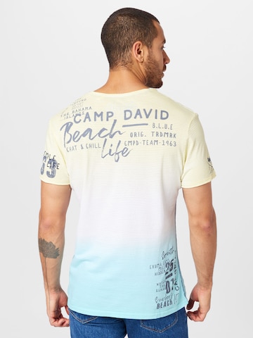 Maglietta 'Beach Life' di CAMP DAVID in giallo