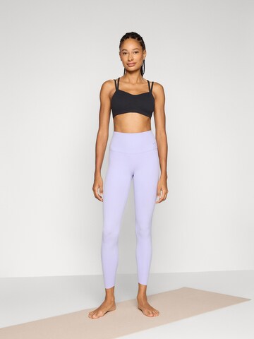 NIKE Skinny Sporthose 'ZENVY' in Lila