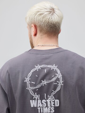 T-Shirt 'Noah' ABOUT YOU x Rewinside en gris