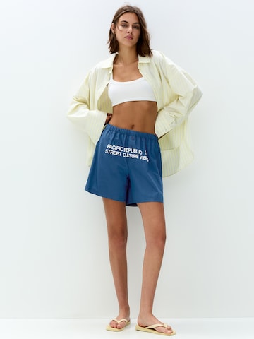 Pull&Bear Loosefit Nadrág 'PACIFIC' - kék