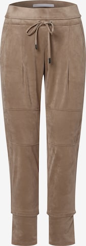 Raffaello Rossi Tapered Pleat-Front Pants in Beige: front