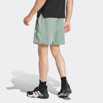 ADIDAS PERFORMANCE regular Παντελόνι φόρμας 'Essentials' σε πράσινο
