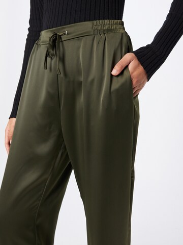 ABOUT YOU - Tapered Pantalón 'Ramona' en verde