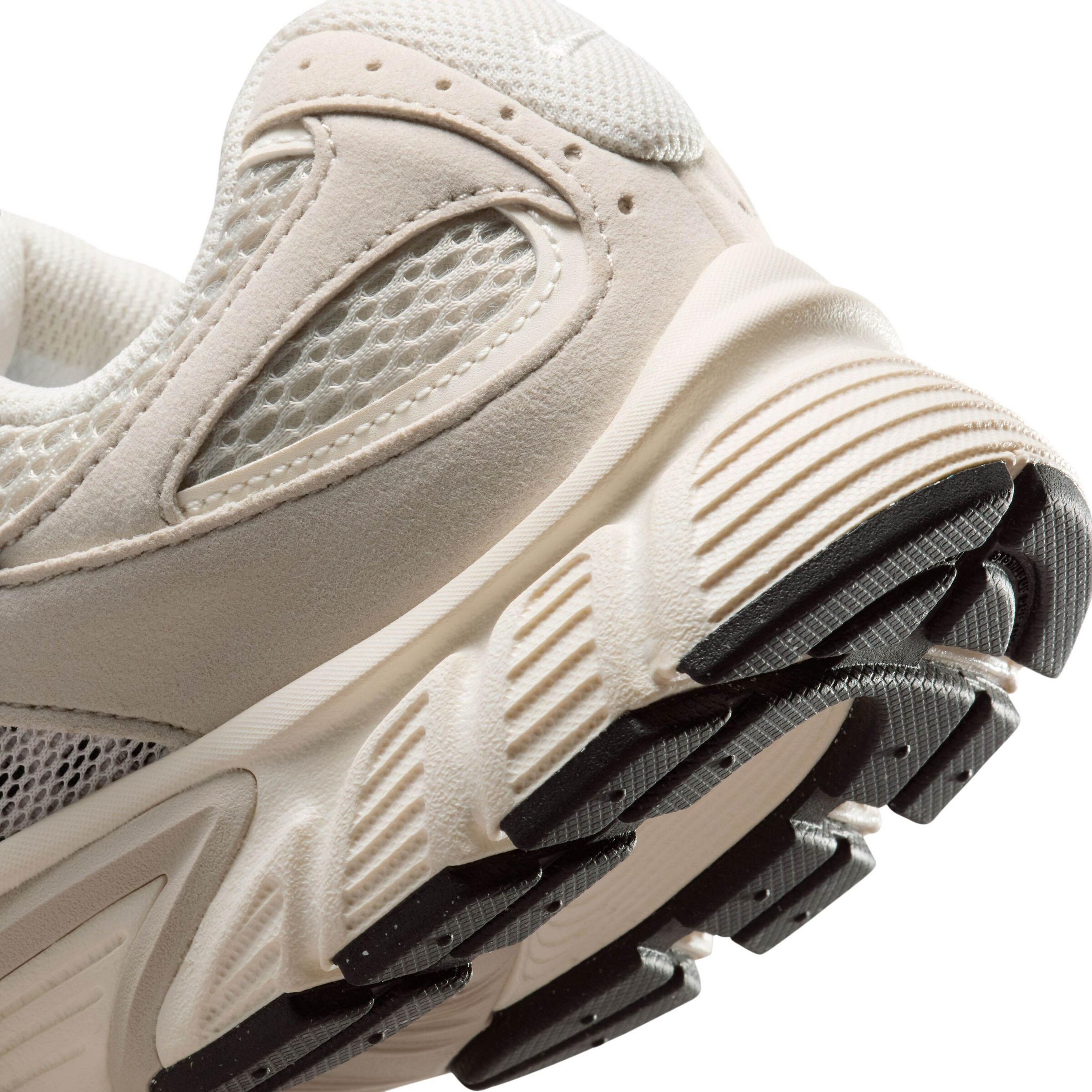 Nike Sportswear Низкие кроссовки 'V5 RNR' в Бежевый