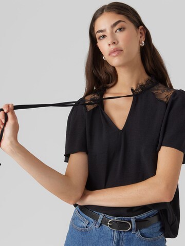 VERO MODA Blouse in Black