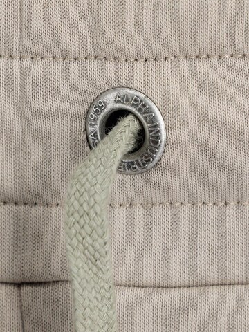 ALPHA INDUSTRIES Regular Cargohose 'SL' in Beige