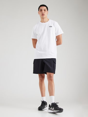 T-Shirt fonctionnel UNDER ARMOUR en blanc