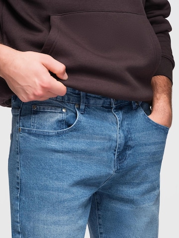 Regular Jean Ombre en bleu