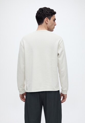 GAP - Camisa em cinzento: atrás