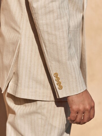 Fit confort Veste de costume Next en beige