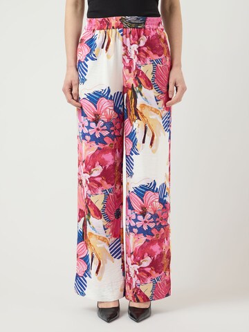 YAS Regular Hose in Pink