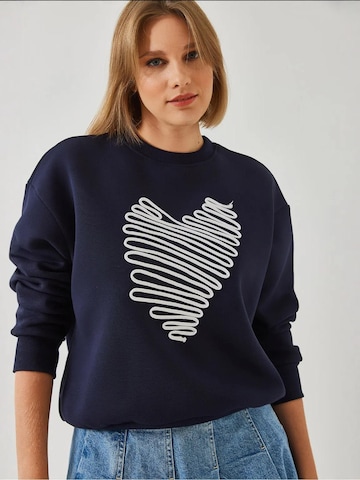 Bianco Lucci Sweatshirt in Blauw: voorkant