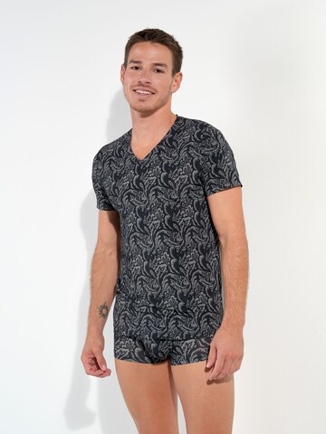 HOM V-Shirt ' Himeros ' in Schwarz: Vorderseite