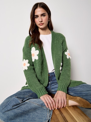 Apricot Knitted costume cardigan ' ' in Green: front