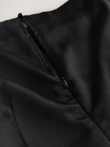 Next Šaty – černá