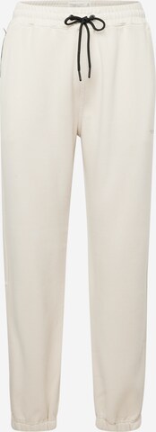 Abercrombie & Fitch Tapered Pants in Beige: front