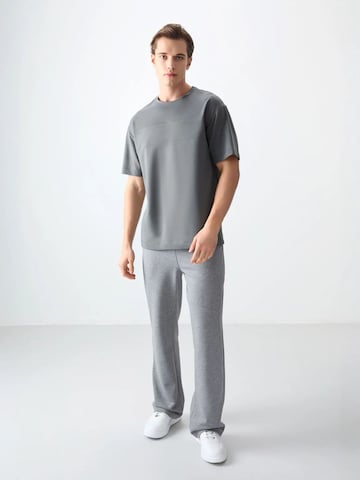 Tommy Life T-Shirts in Grau