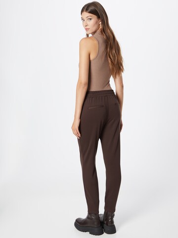 Coupe slim Pantalon chino 'Rizetta' b.young en marron