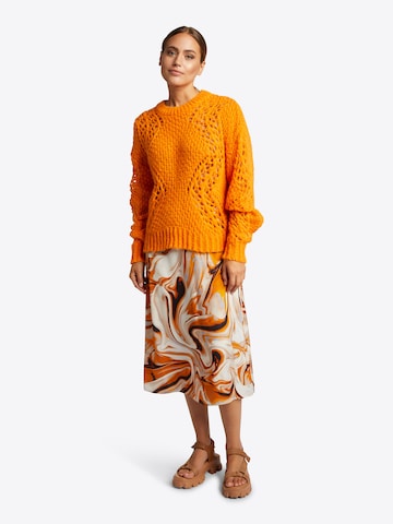 Rich & Royal Skirt in Orange