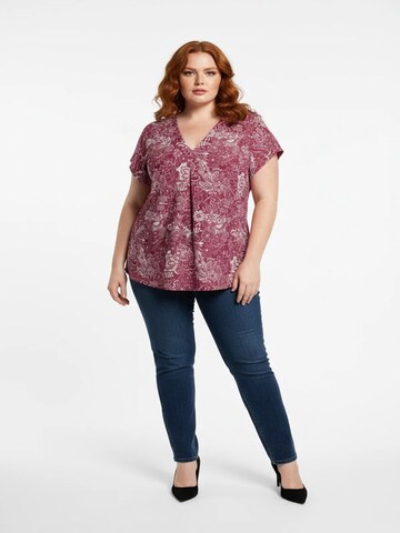 Shape Of You Bluse in Rot: Vorderseite