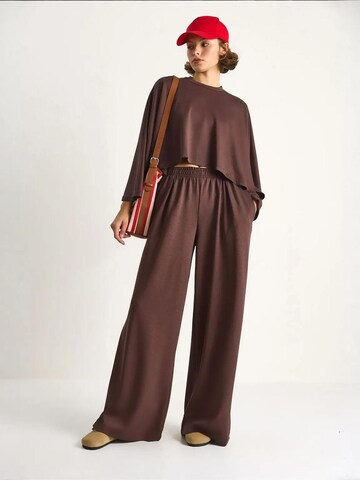 Bianco Lucci - Calças de fato em castanho